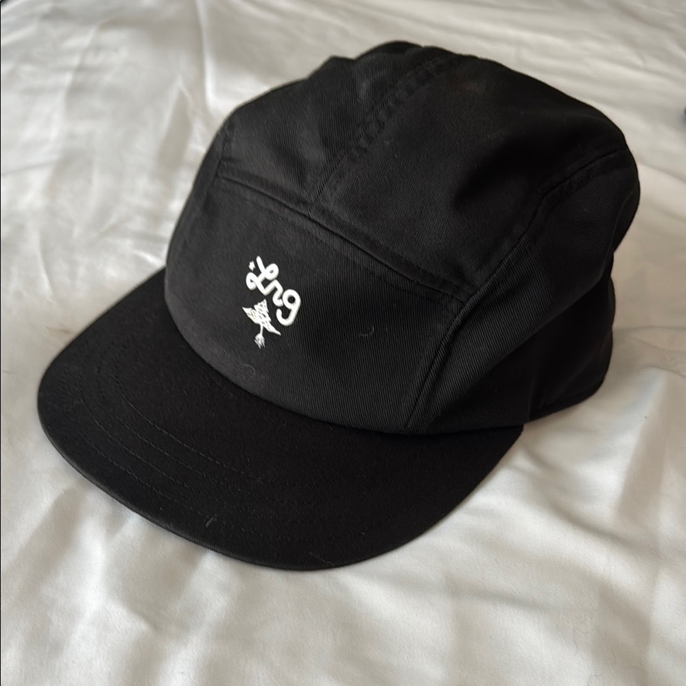 Lrg Black 5-Panel Hat with Minimalist Logo